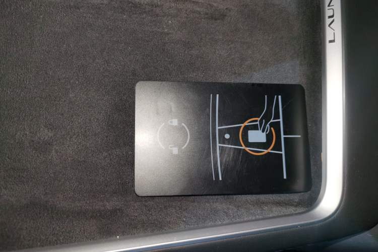 Used Tesla Model Y 2025 Long-Range All-Wheel Drive First Edition