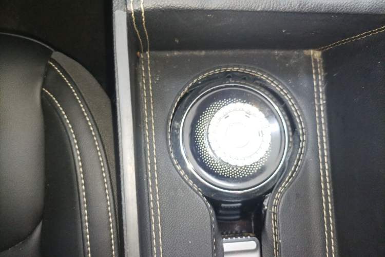 Used Wuling Bingo 2023 333 km Lingxi Connected Version Gear Lever