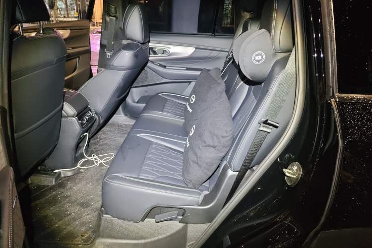 Used GAC Trumpchi GS8 2025 Linghang Series 2.0 TGDI Two-Wheel-Drive Luxury Edition 5 Seats