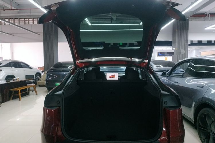 Used Tesla Model Y 2025 Rear-Wheel-Drive Version
