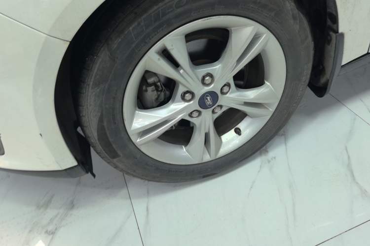 Used Ford Focus 2017 Hatchback 1.6L Automatic Comfort Plus SmartDrive Edition
