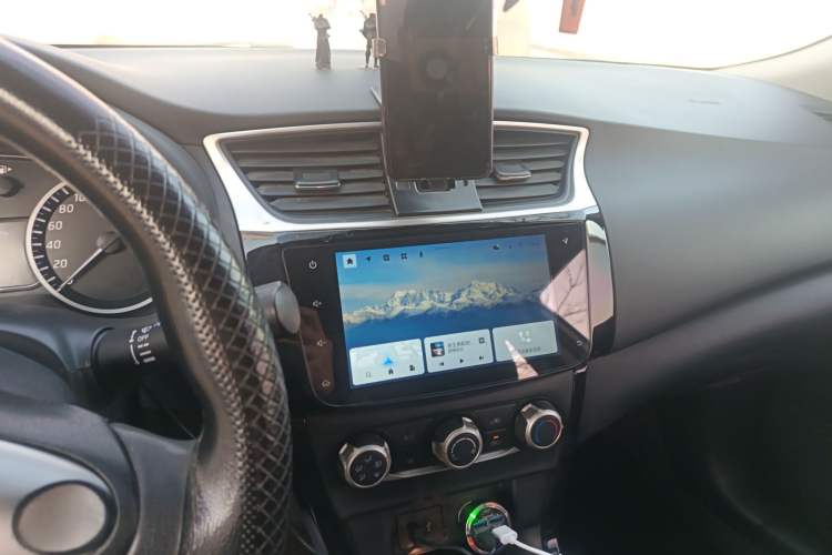 Used Nissan Sylphy 2021 Classic 1.6XL CVT Luxury Edition Audio And AC Panel