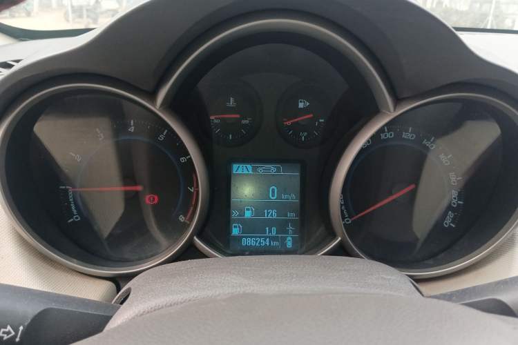 Used Chevrolet Cruze 2015 1.5L Classic SE MT
