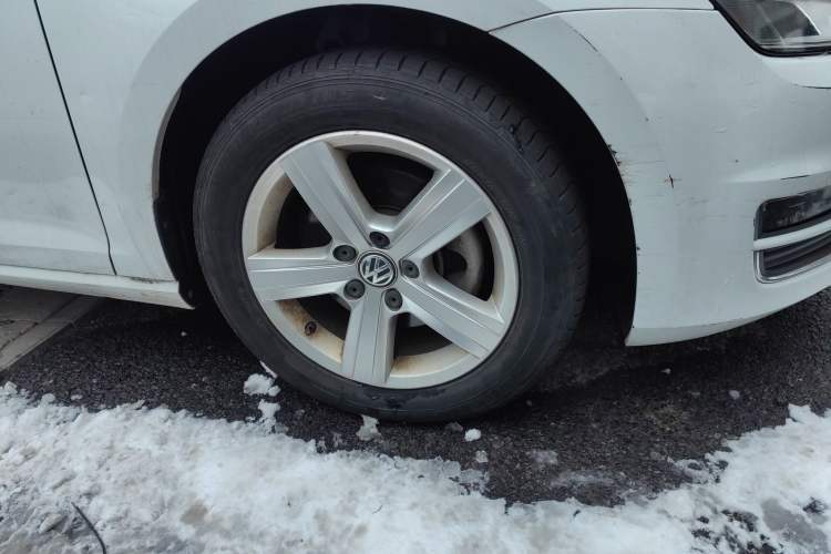 Used Volkswagen Golf 2015 1.6L Automatic Comfort Model
