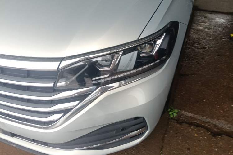 Used Volkswagen Viloran 2024 330TSI Luxury Edition Left Front Headlight