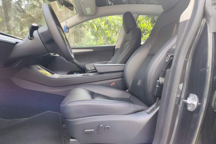 Used Tesla Model Y 2024 Rear-Wheel-Drive Version