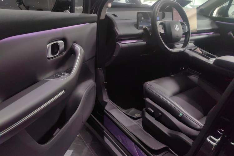 Used Leapmotor C16 2024 Range-Extended 200 LiDAR Edition Driver Seat