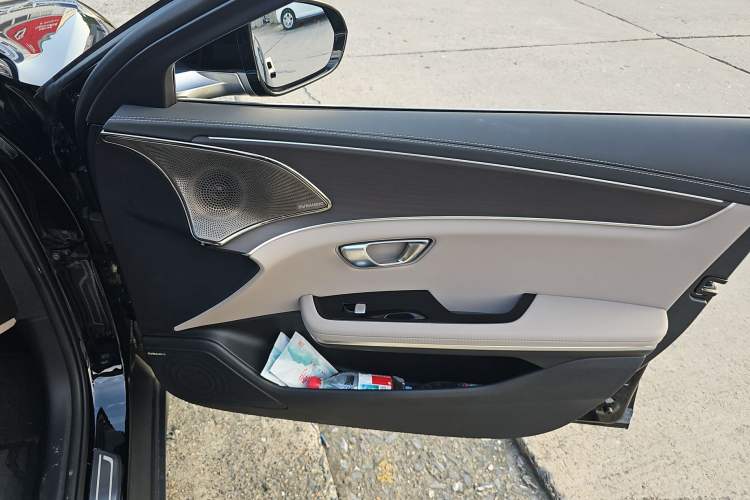 Used BYD Han 2025 DM-i Intelligent Driving Edition 125KM LiDAR Flagship Model