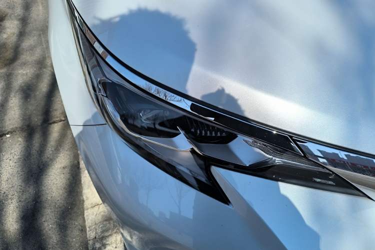 Used Toyota SIENNA 2024 2.5L Hybrid Comfort Edition