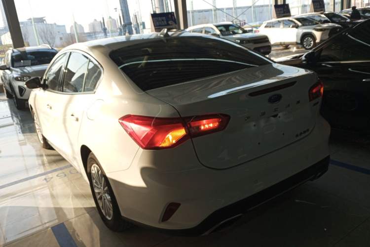 Used Ford Focus 2021 Sedan EcoBoost 180 Automatic Trendy Model