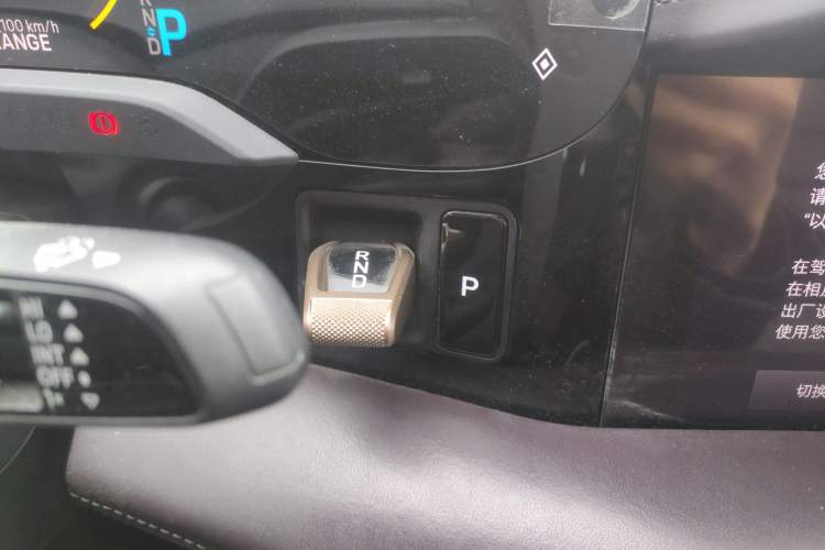 Used Porsche Taycan 2022-Year Updated Taycan