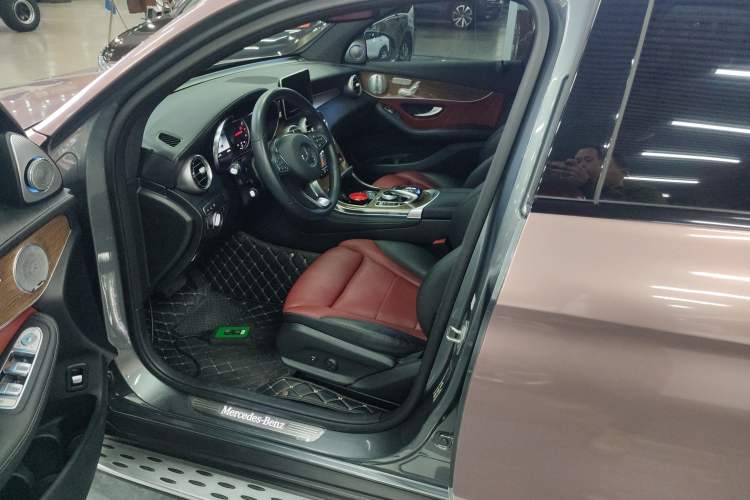 Used Mercedes-Benz GLC Coupe 2019 Facelift GLC 260 4MATIC Coupe SUV