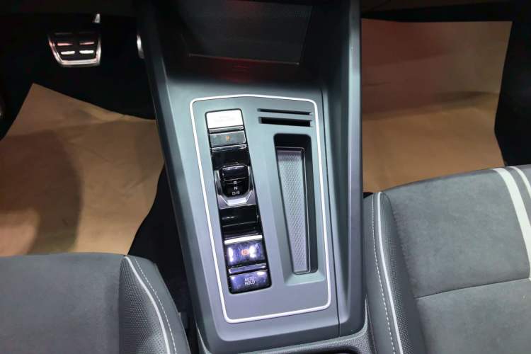 Used Volkswagen Golf 2021 280TSI DSG R-Line
