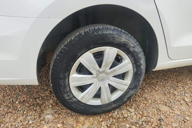 Used Volkswagen Jetta 2017 1.4L Manual Fashion Edition
