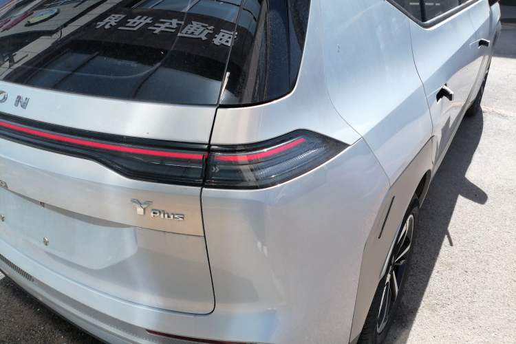 Used AION Y 2023 Younger Star Edition Right Rear Taillight