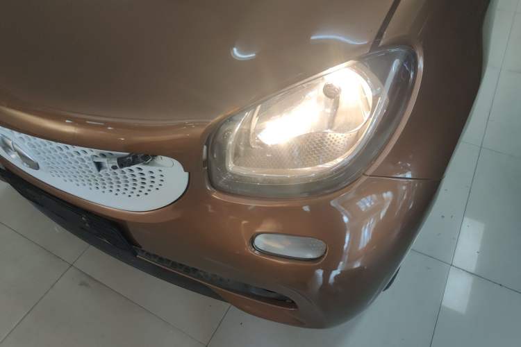 Used smart forfour 2016 1.0L 52 kW Passion Edition
