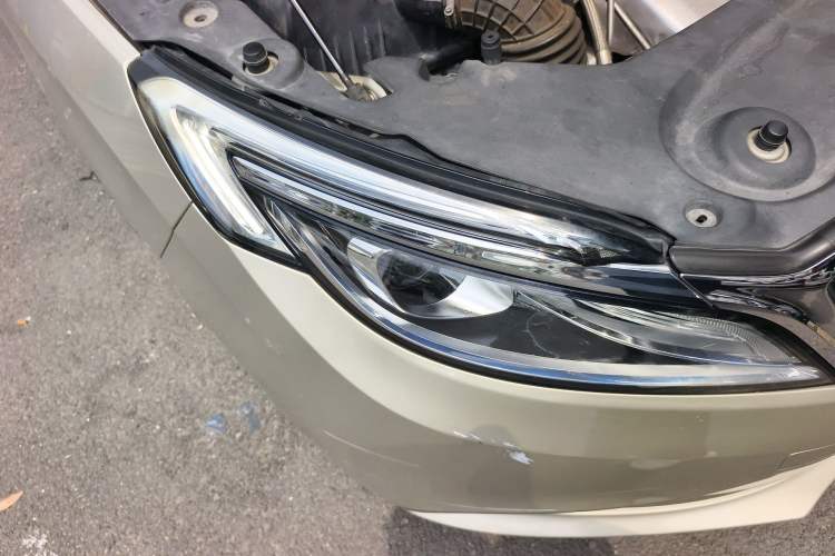 Used Buick GL8 2018 ES 28T Comfort Model China VI Standard