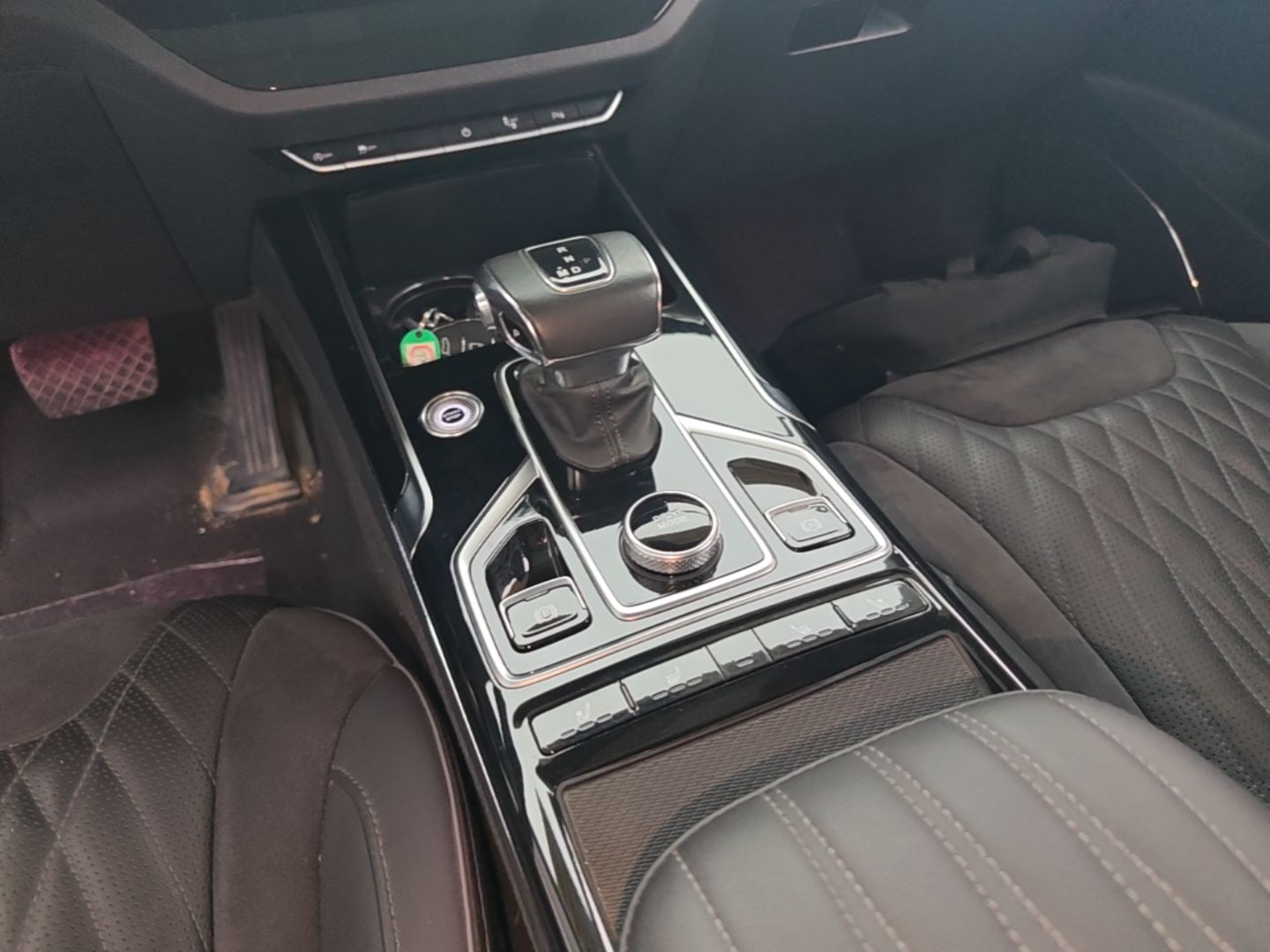 Hongqi HS5 2022 Revised Version 2.0T Smart Connect Flagship Edition — снимка 16