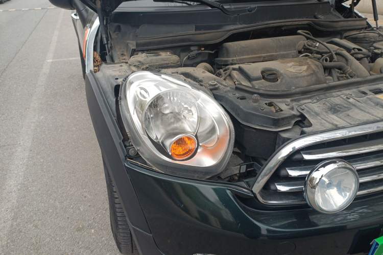 Used MINI Countryman  Right Front Headlight