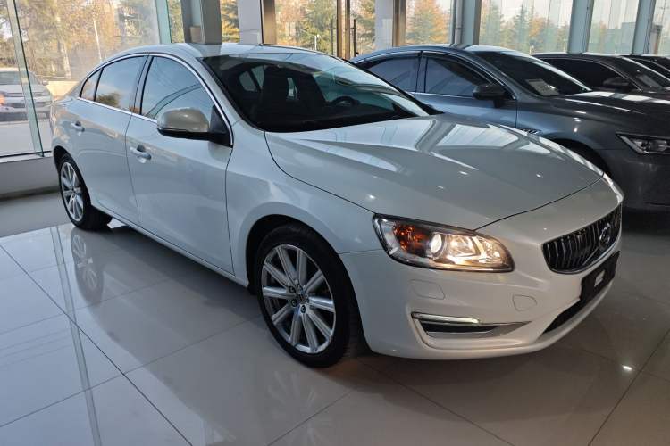 Used Volvo S60 New Energy 2019 S60L T6 E-Drive Hybrid Edition