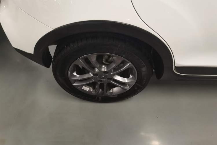 Used Geely Auto Vision X3 2020 1.5L CVT Luxury Model Right Rear Wheel Hub