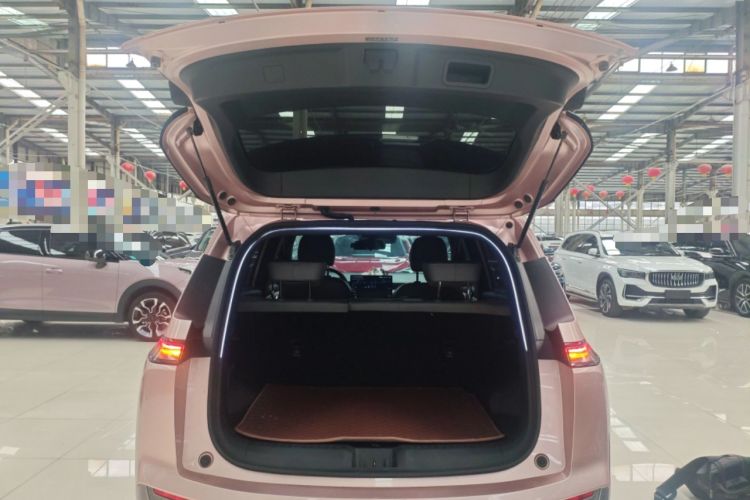 Used AION Y 2022 Plus 70 Smart Edition Trunk