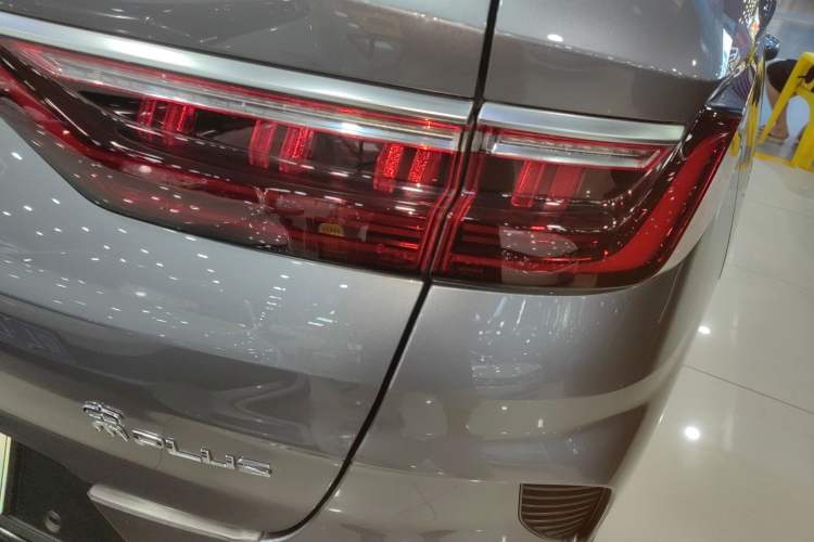 Used BYD Song PLUS New Energy 2021 DM-i 110KM Flagship Model Right Rear Taillight