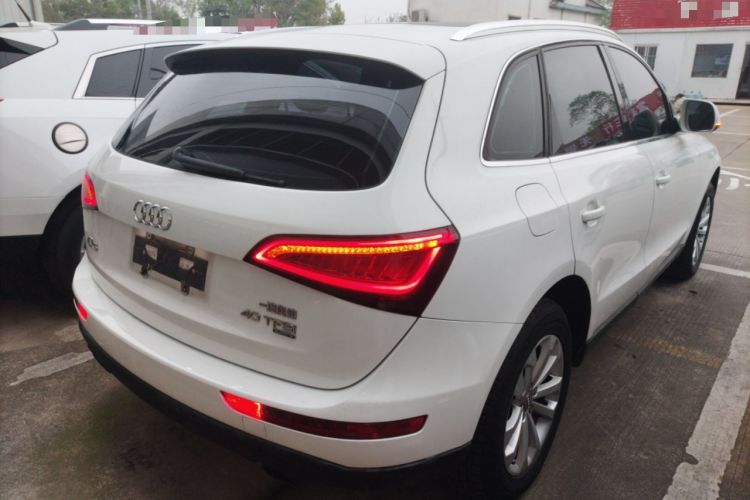 Used Audi Q5 2015 40 TFSI Technology Edition Rear Right 45 Deg