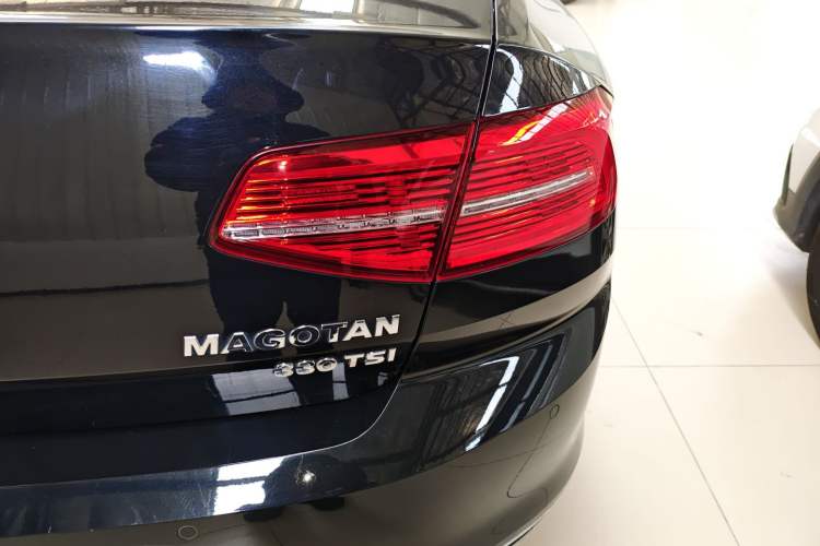 Used Volkswagen Magotan 2019 330TSI DSG Luxury Version China VI Standard