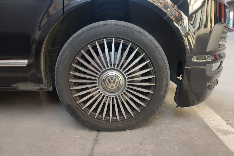 Used Volkswagen Caravelle 2018 2.0 TSI 4x4 Luxury Edition 7-Seater