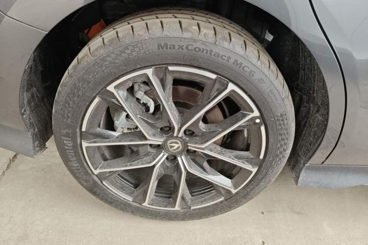 Used CHANGAN UNI-V iDD 2024 Blue Whale Smart Electric iDD 136km ZhiKu Model
