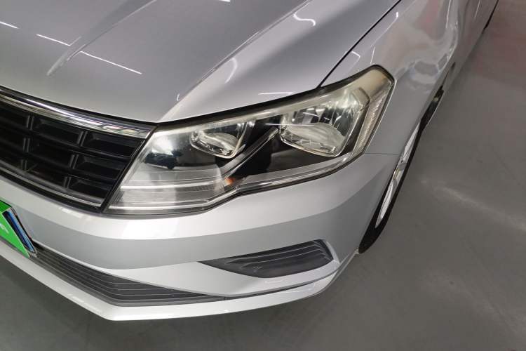 Used Volkswagen Jetta 2017 1.5L Manual Fashion Edition Left Front Headlight