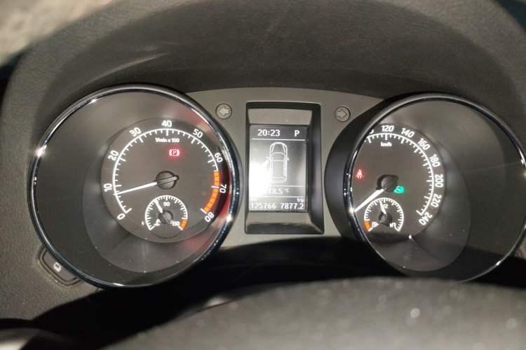 Used Skoda Yeti 2014 1.8TSI DSG All-Wheel Drive Edition Instrument Cluster