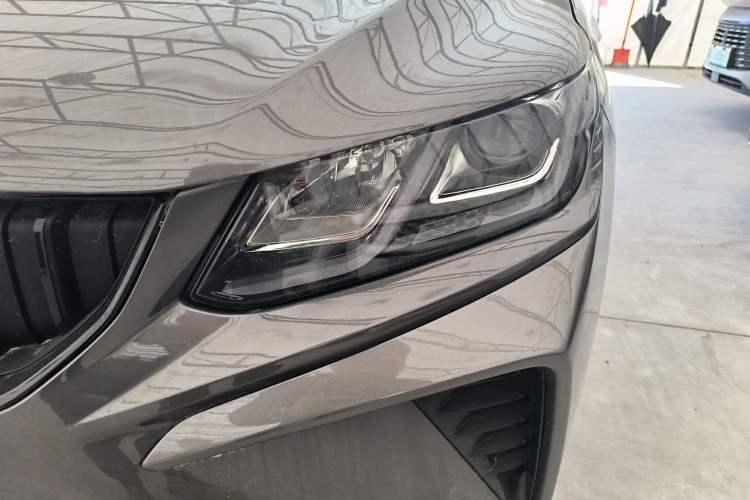 Used Geely Auto Coolray 2023 1.5T DCT Diamond Edition