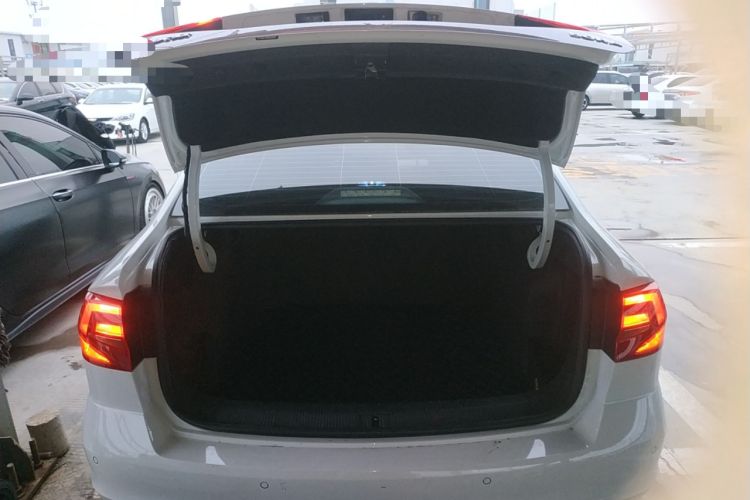 Used Volkswagen Bora 2019 Bora Legend 1.5L Automatic Leading Model China VI Standard Trunk