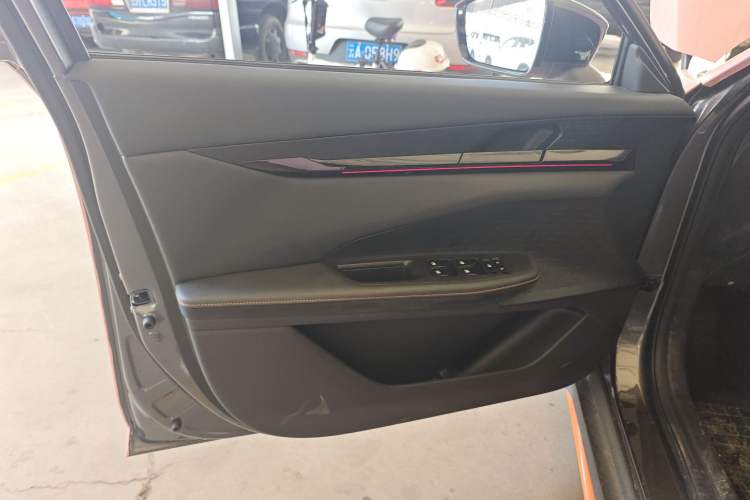 Used Changan UNI-V 2024 1.5T Prestige Sport Edition