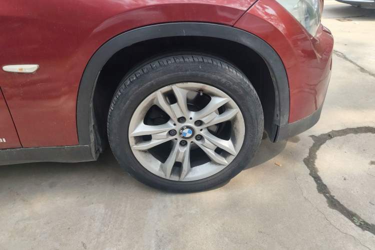 Used BMW X1 2012 xDrive20i Right Front Wheel Hub