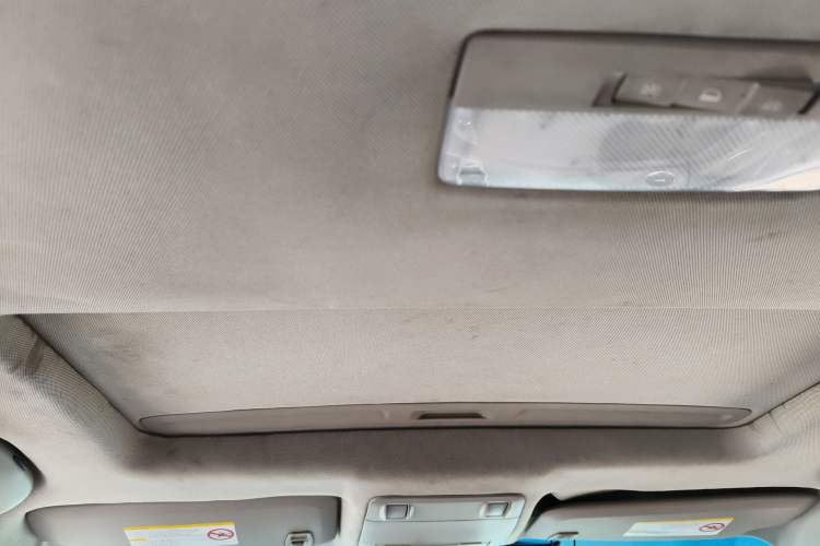 Used Chevrolet Cruze 2012 1.6L SL Grand Edition Manual Transmission Headliner