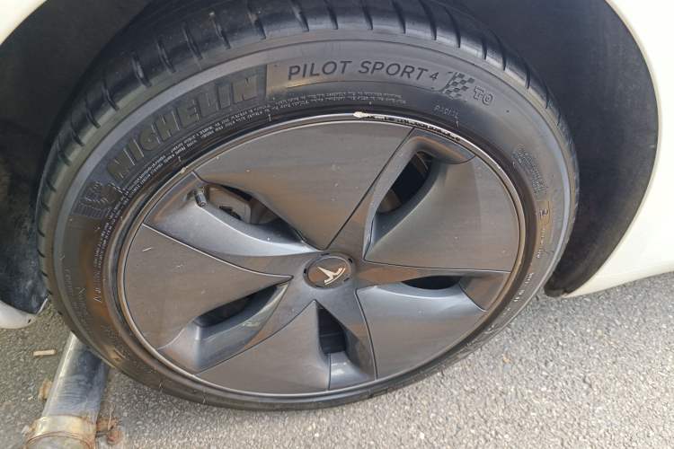 Used Tesla Model 3 2019 Standard Range Rear-Wheel Drive Upgraded Version (52 kWh)