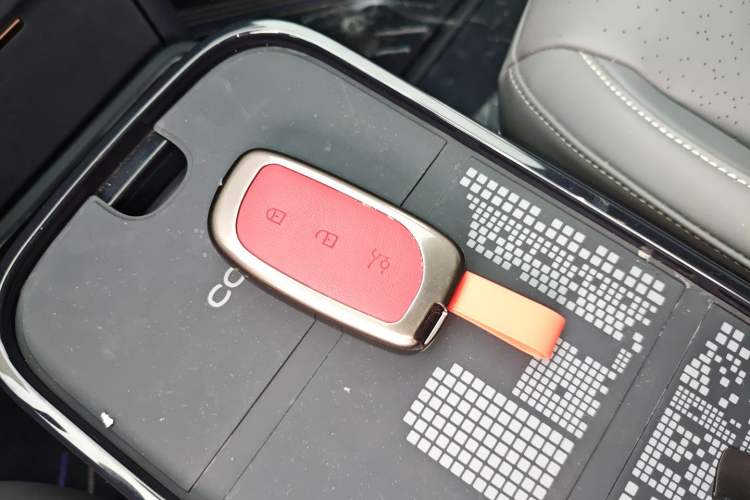 Used Lynk & Co Z20 2025 530 km Range Rear-Wheel Drive Pro Interior 1