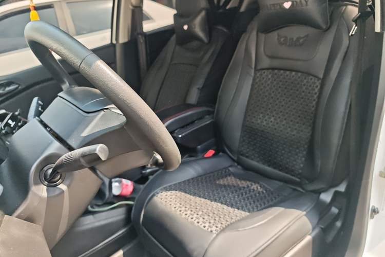 Used Baojun 310 2016 1.2L manual Comfort trim level Left Front Seat