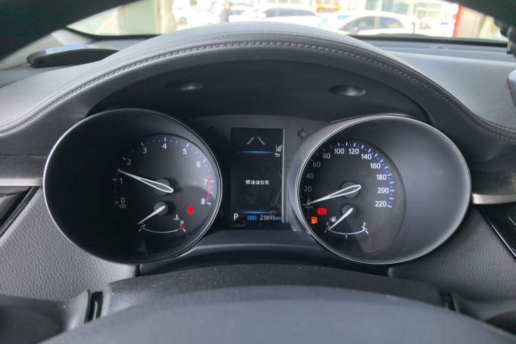 Used Toyota IZOA 2021 2.0L Yixing Version