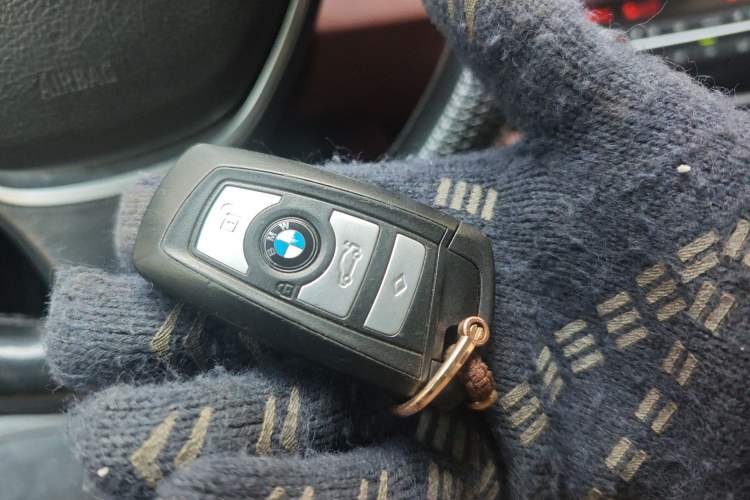 Used BMW 5 Series 2017 528Li Leading Model
