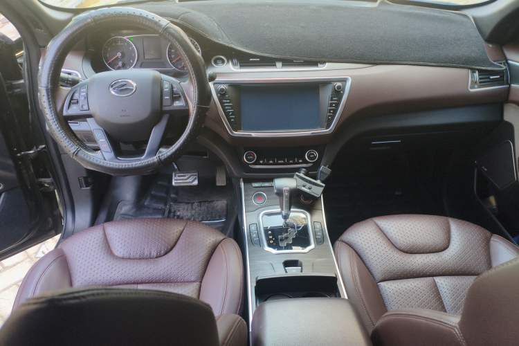 Used Land X7 2015 2.0T Panoramic Prestige Edition
