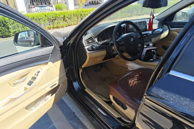 Used BMW 5 Series 2013 520Li Elegant Edition
