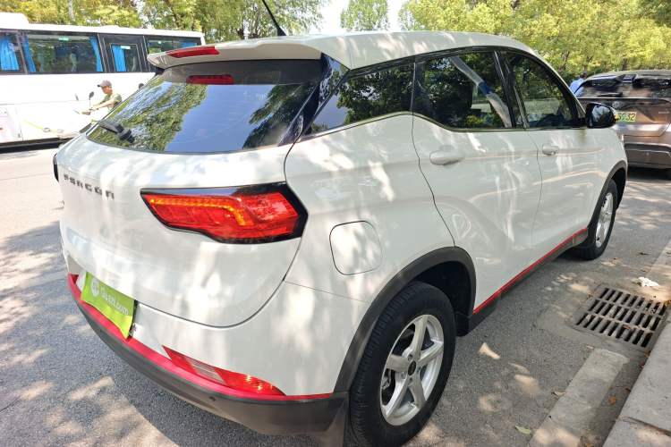 Used Dongfeng Fengon 500 2022 1.5L CVT Enjoyment Version