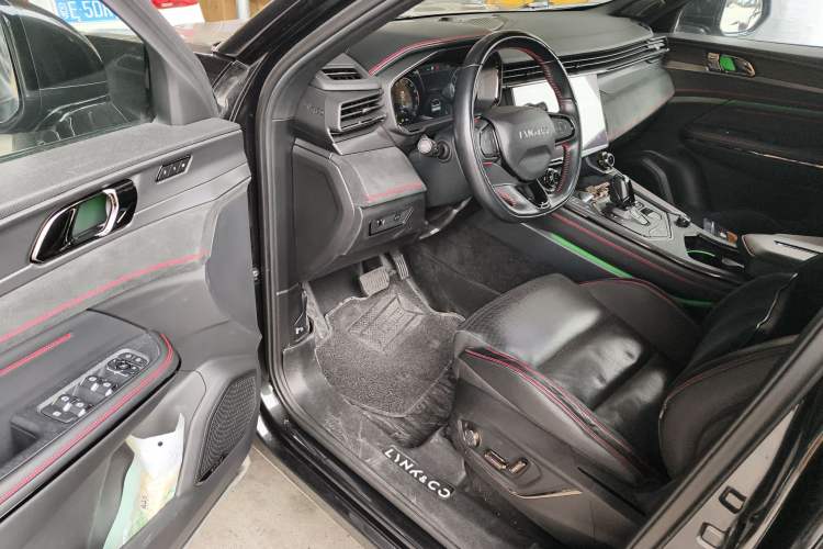 Used Lynk & Co 05 2020 2.0TD Four-Wheel Drive HypeHalo
