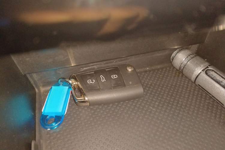 Used Volkswagen Tiguan L 2022 330TSI Automatic Two-Wheel Drive R-Line Enhanced Edition