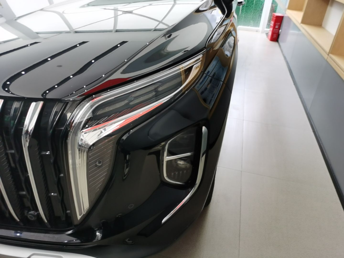 Hongqi HS7 PHEV 2024 2.0T PHEV Four-Wheel Drive Flagship Edition 6 Seats — снимка 8