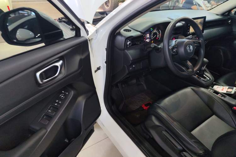 Used Honda Vezel 2023 1.5L CVT Elite Edition
